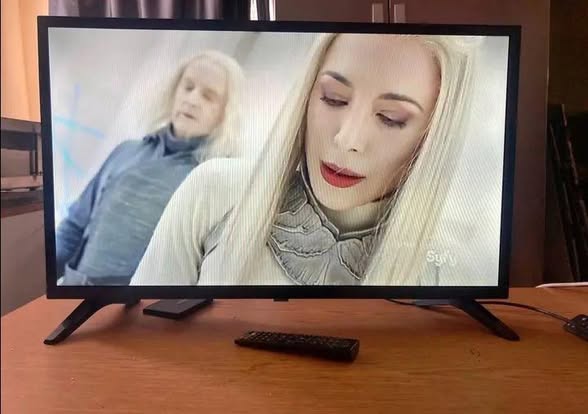 32'' Normal TV photo 1