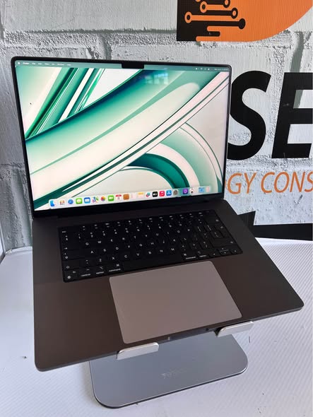 Apple MacBook M2 Pro 16” photo 3