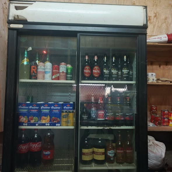 Display beverage double door fridge photo 1