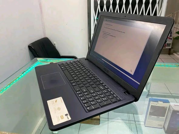 Asus vivobook photo 2