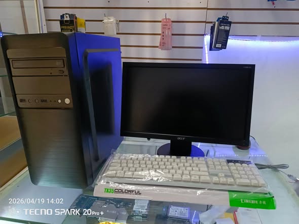 FULL SET COMPUTER photo 2