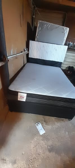 Double bed photo 1