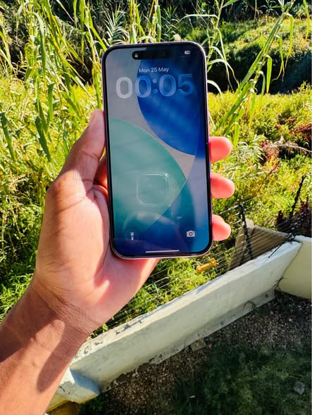 iPhone 16 128GB photo 4