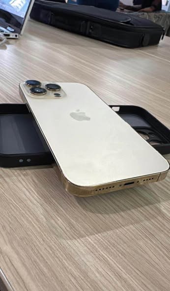 Iphone 12 pro max photo 1