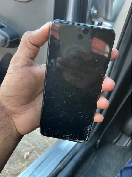 Samsung a04s photo 3