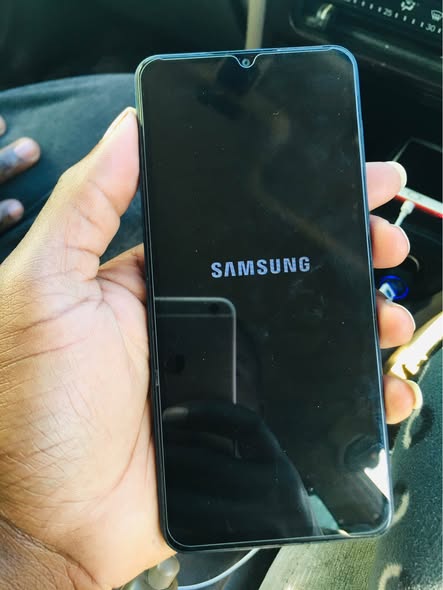 Samsung A12 photo 2