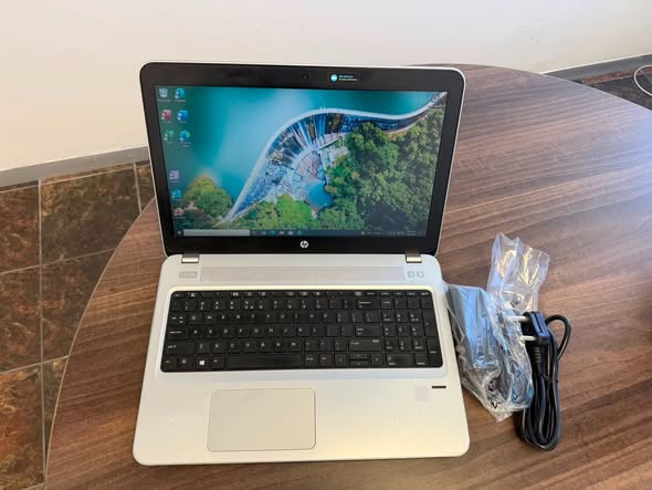HP ProBook photo 1
