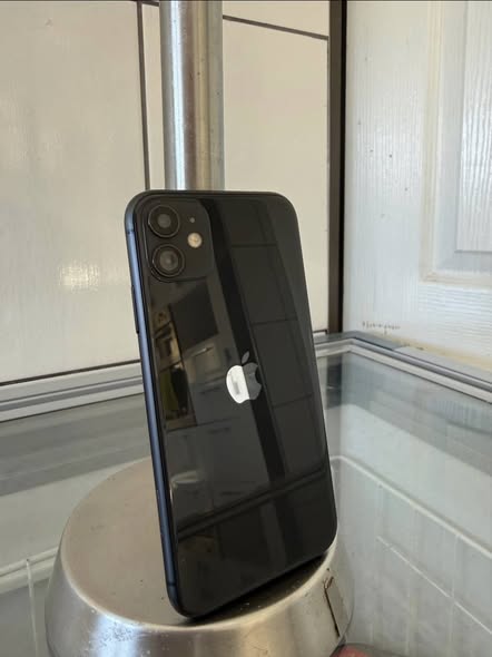 IPhone 11 photo 1