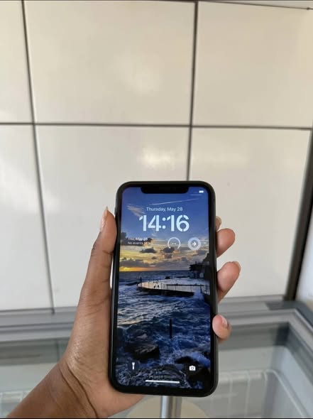 IPhone 11 photo 3