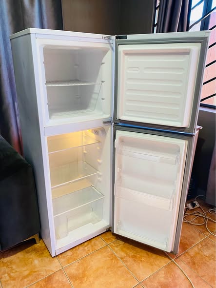 KIC top freezer photo 2
