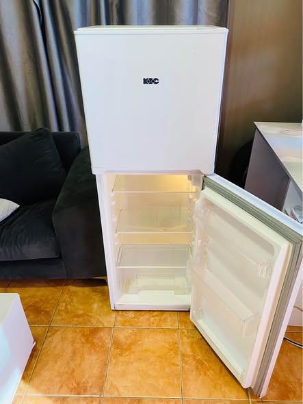 KIC top freezer photo 3