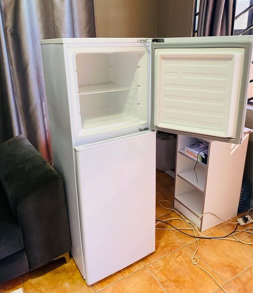 KIC top freezer photo 4