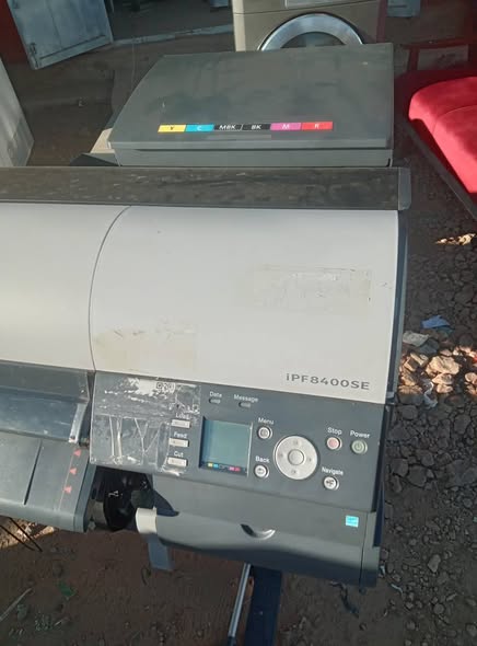 Canon imagePROGRAF photo 2