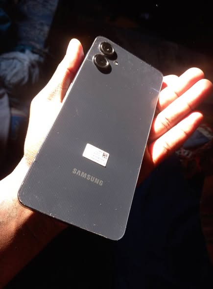 Samsung A06 photo 1