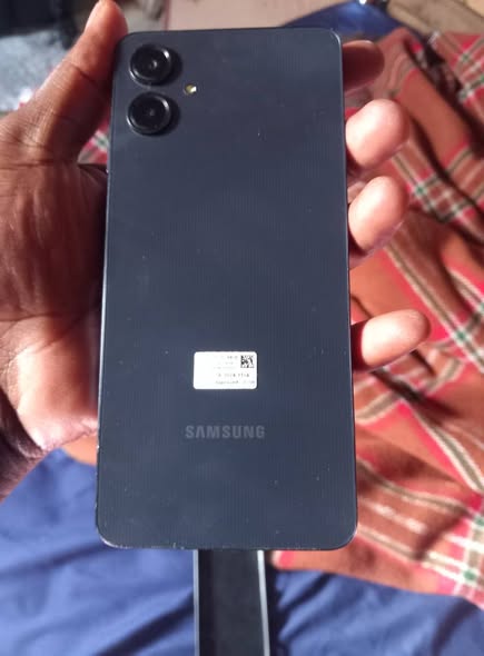 Samsung A06 photo 2