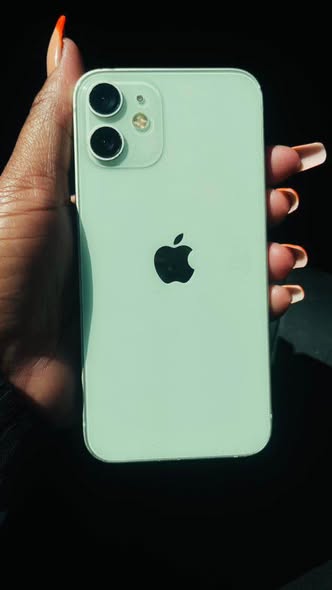 iPhone 12 mini photo 1
