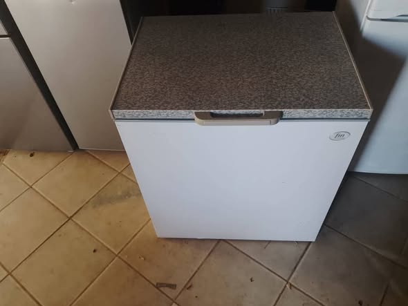 Deep freezer photo 2