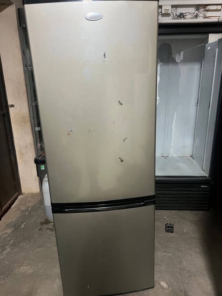 Whirlpool fridge photo 2