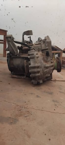 Jetta 5 manual 5 speed gearbox photo 2