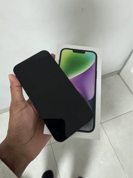 iPhone 14 plus 256gig photo 2
