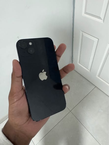 iPhone 14 plus 256gig photo 4