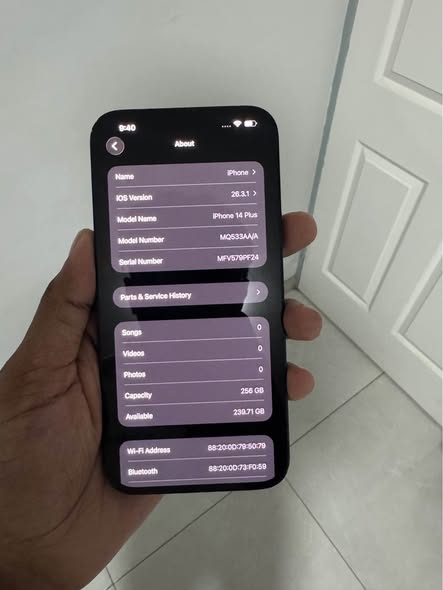 iPhone 14 plus 256gig photo 3