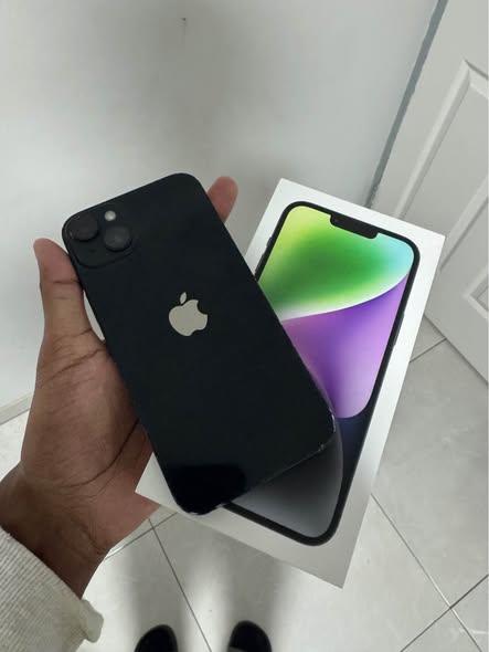 iPhone 14 plus 256gig photo 1
