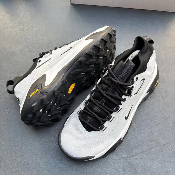 Quality sneakers photo 3