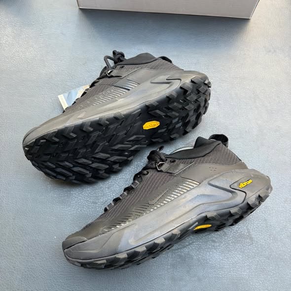 Quality sneakers photo 5