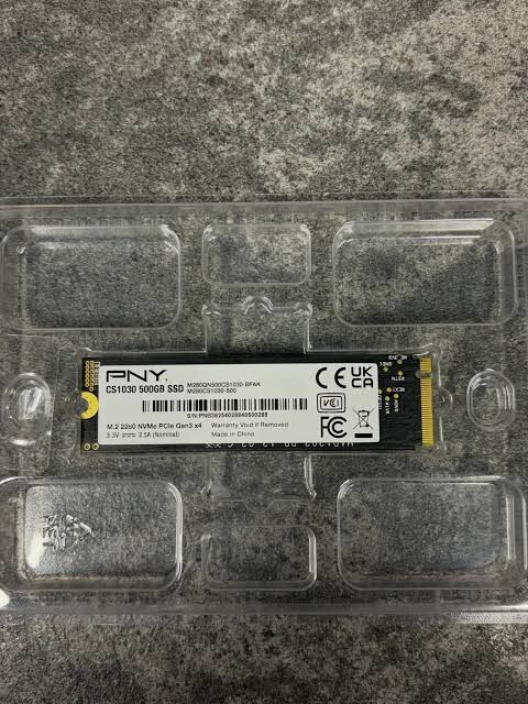 SSD HARD DRIVE 500GB photo 1