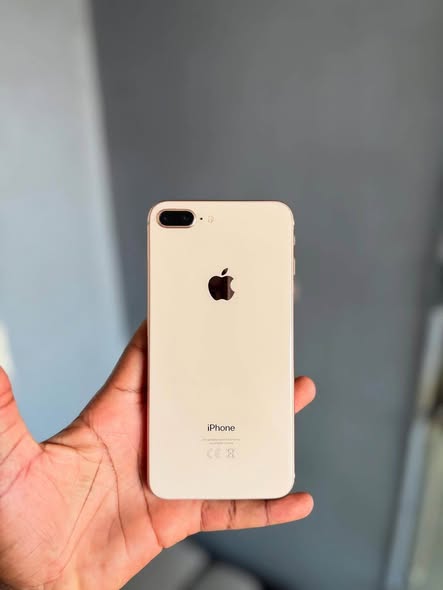 iPhone 8plus 64gig photo 2