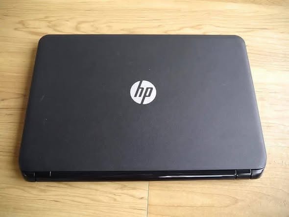 Hp laptop photo 2