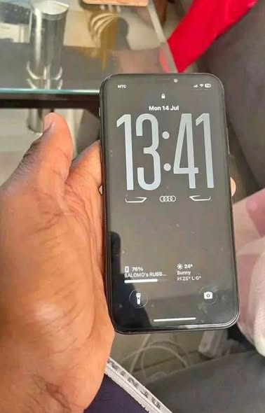 iPhone 11 photo 1
