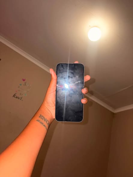 iPhone 15 plus photo 1