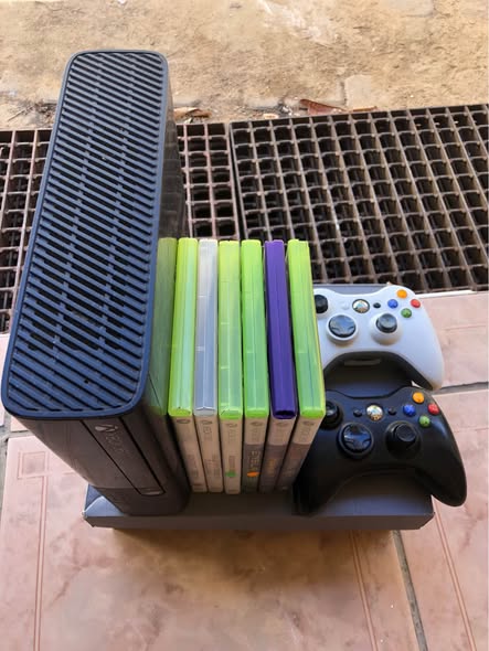 Xbox 360 photo 1