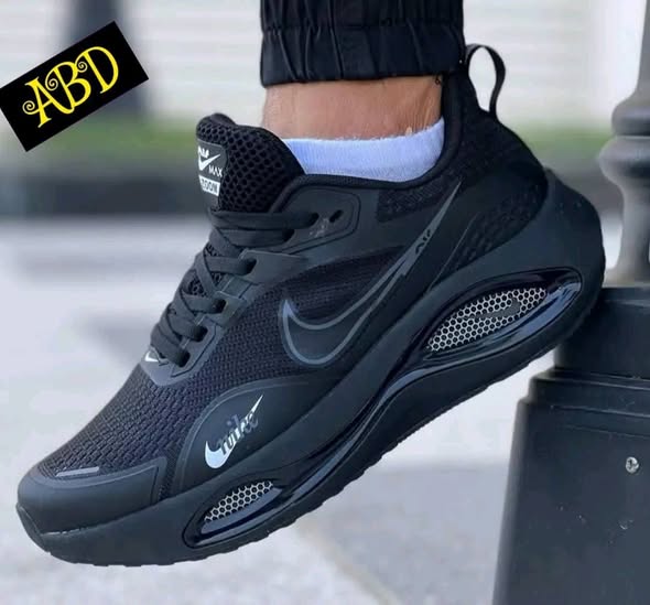 Sneakers photo 5