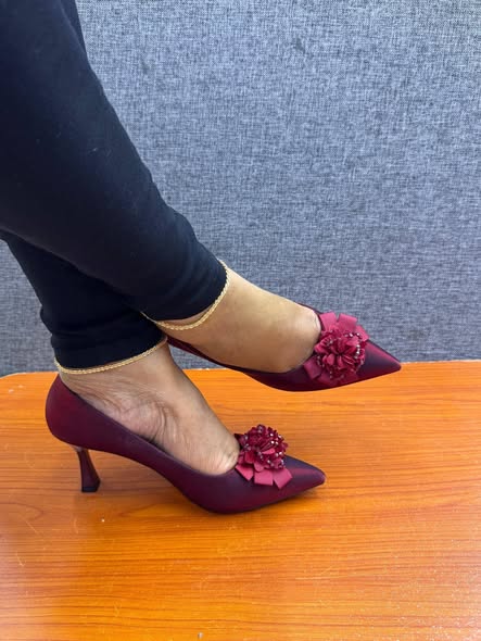 QUALITY LADIES HEELS photo 5