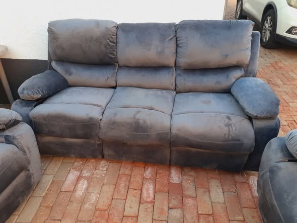 Sofa photo 2