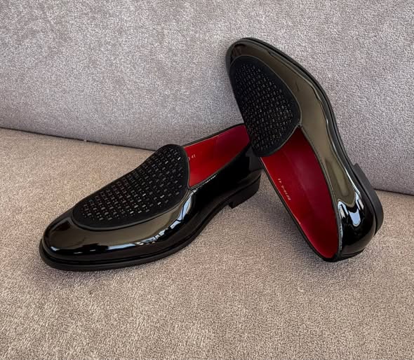 Leather shoes photo 2