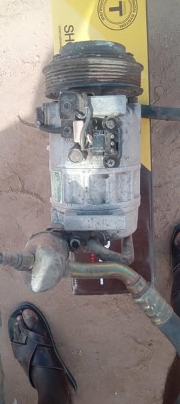 Mercedes Benz aircon pump photo 1