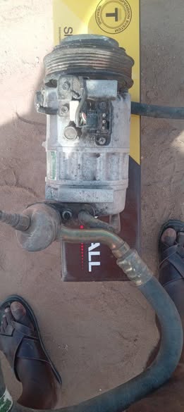 Mercedes Benz aircon pump photo 3