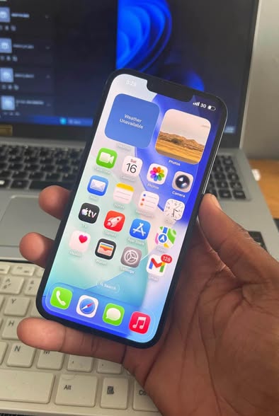 iPhone 13 photo 1