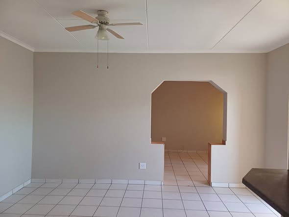 TO LET: Dorado Valley photo 3