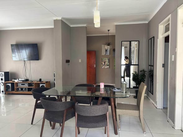 Freestanding house for sale📍Windhoek West photo 3