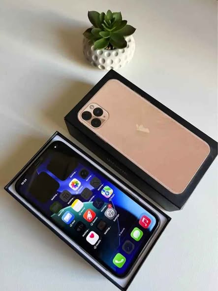 IPHONE 11 PRO MAX 256GB photo 4