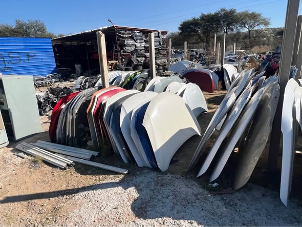 SECONDHAND AUTOPARTS photo 2