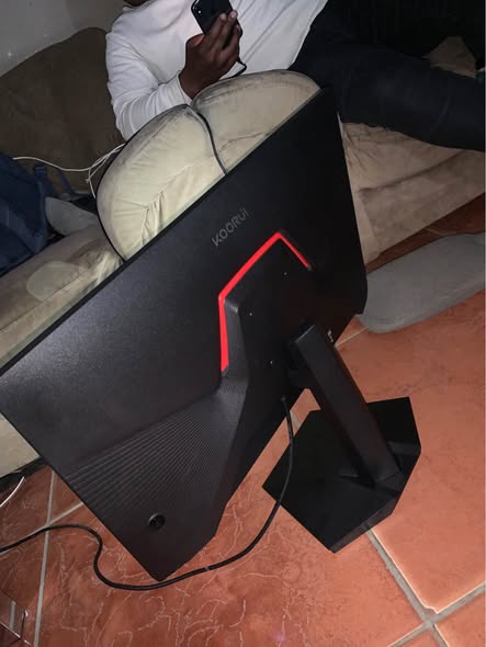 KOORUI GAMING MONITOR photo 2