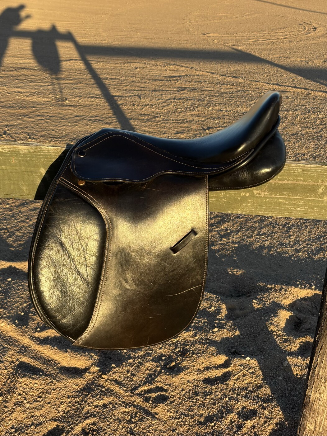 ''Saddle-Up'' P Bloch & Co GP English saddle 17'' photo 2