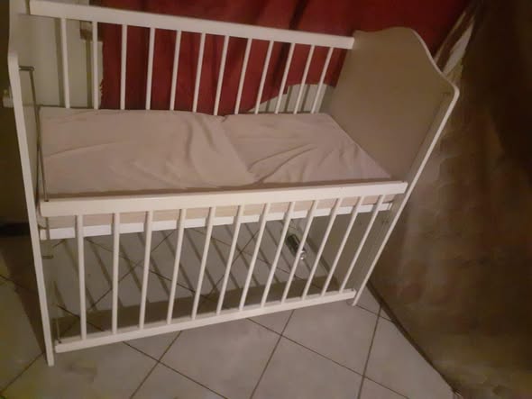 Cot Bed photo 2