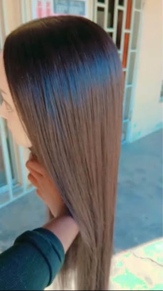 Quality Brazilian 32 inch wig photo 2